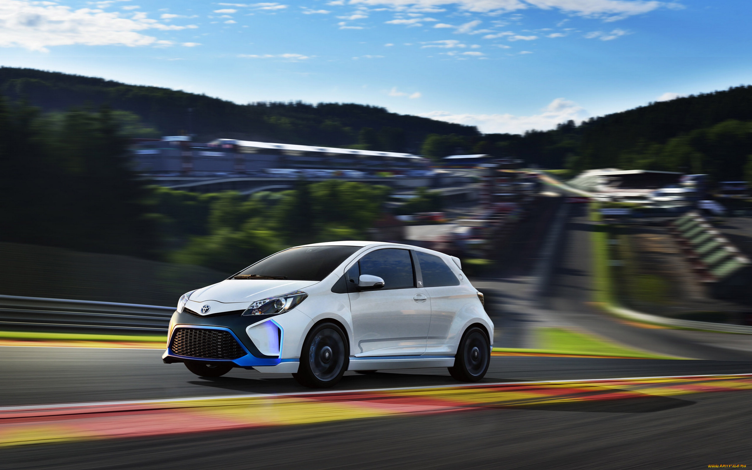 , toyota, yaris-r, hybrid